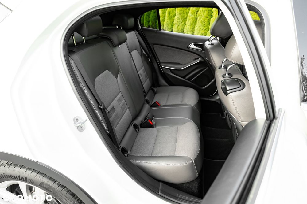 Mercedes-Benz GLA 250 4-Matic - 22