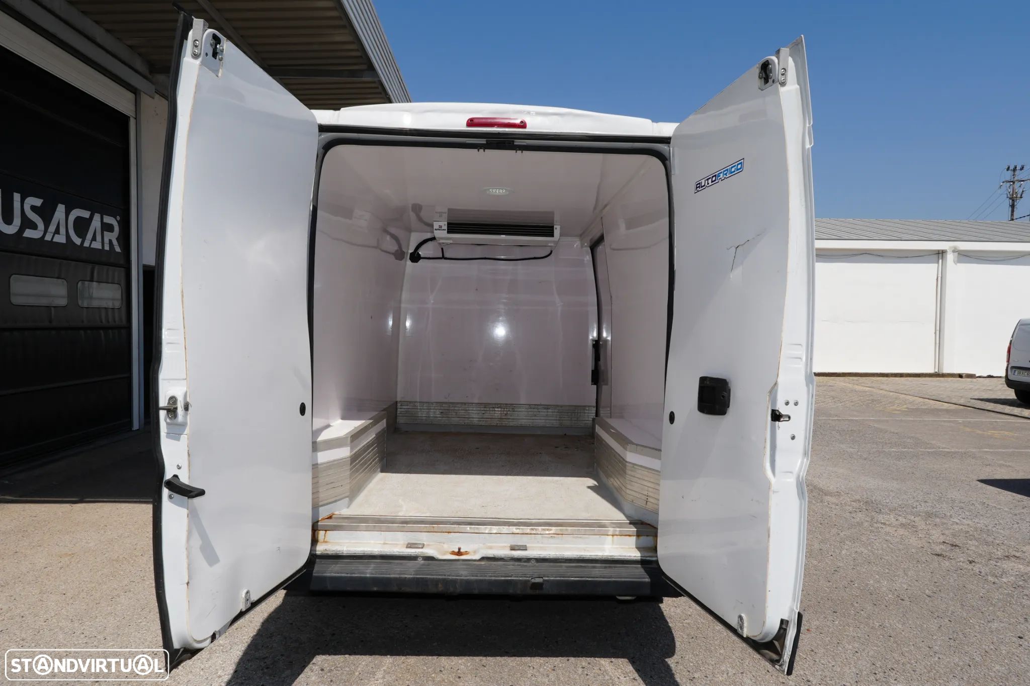 Peugeot Boxer Frio Isotermica 2.2BlueHDI 140cv - 1