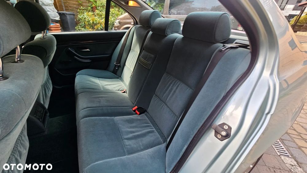 BMW Seria 5 523i - 31