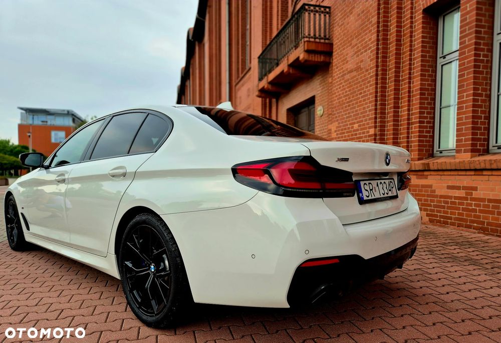BMW Seria 5 540i xDrive mHEV M Sport sport - 13