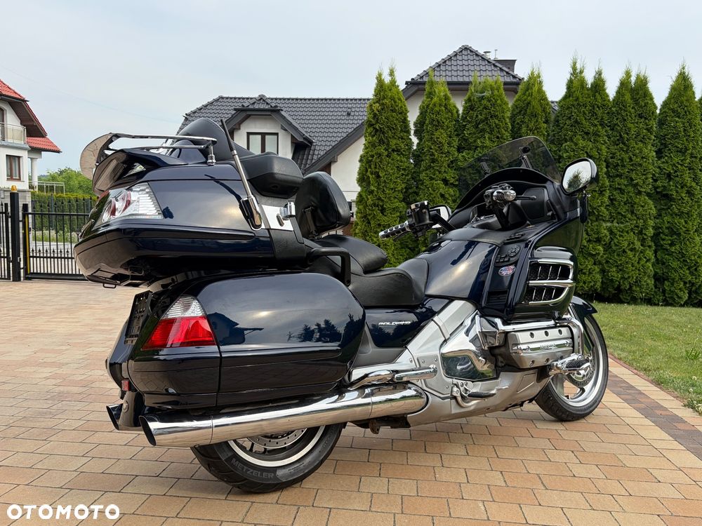 Honda GL - 24