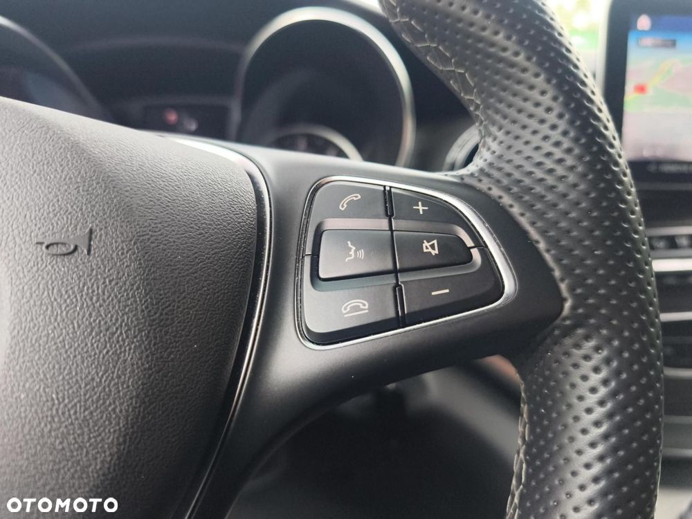 Mercedes-Benz Klasa V - 15