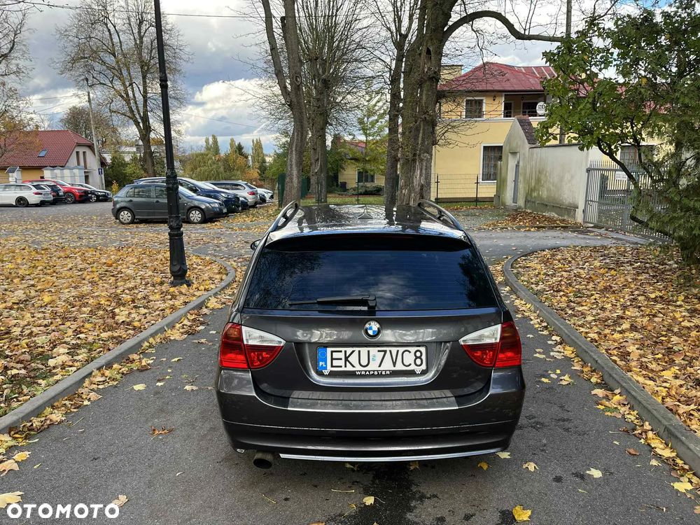 BMW Seria 3 318d - 10