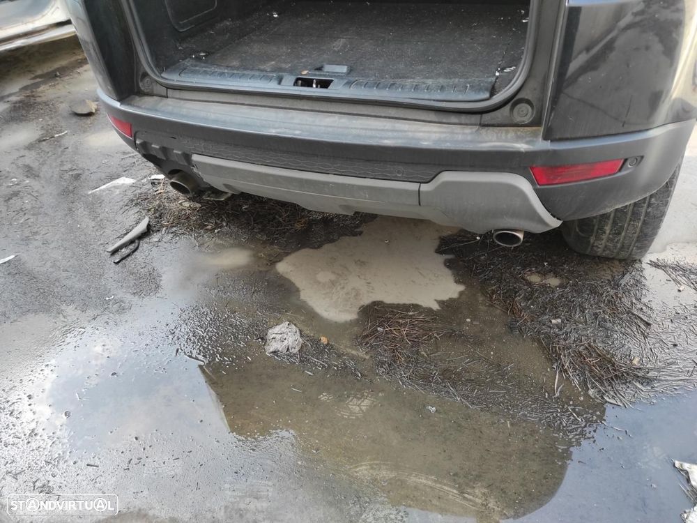 PARA-CHOQUES TRASEIRO LAND ROVER RANGE ROVER EVOQUE - 1