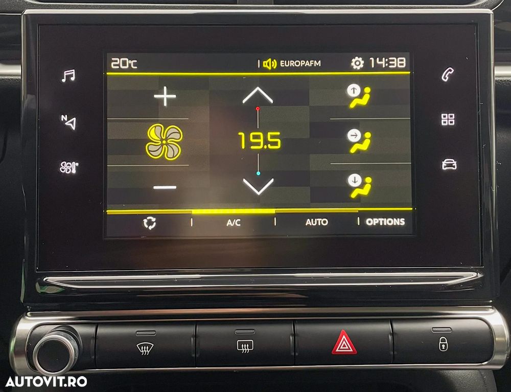 Citroën C3 1.2 PureTech BVM Shine - 10