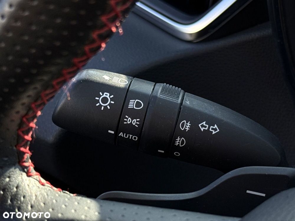 Toyota Corolla 2.0 Hybrid GR Sport Dynamic - 18