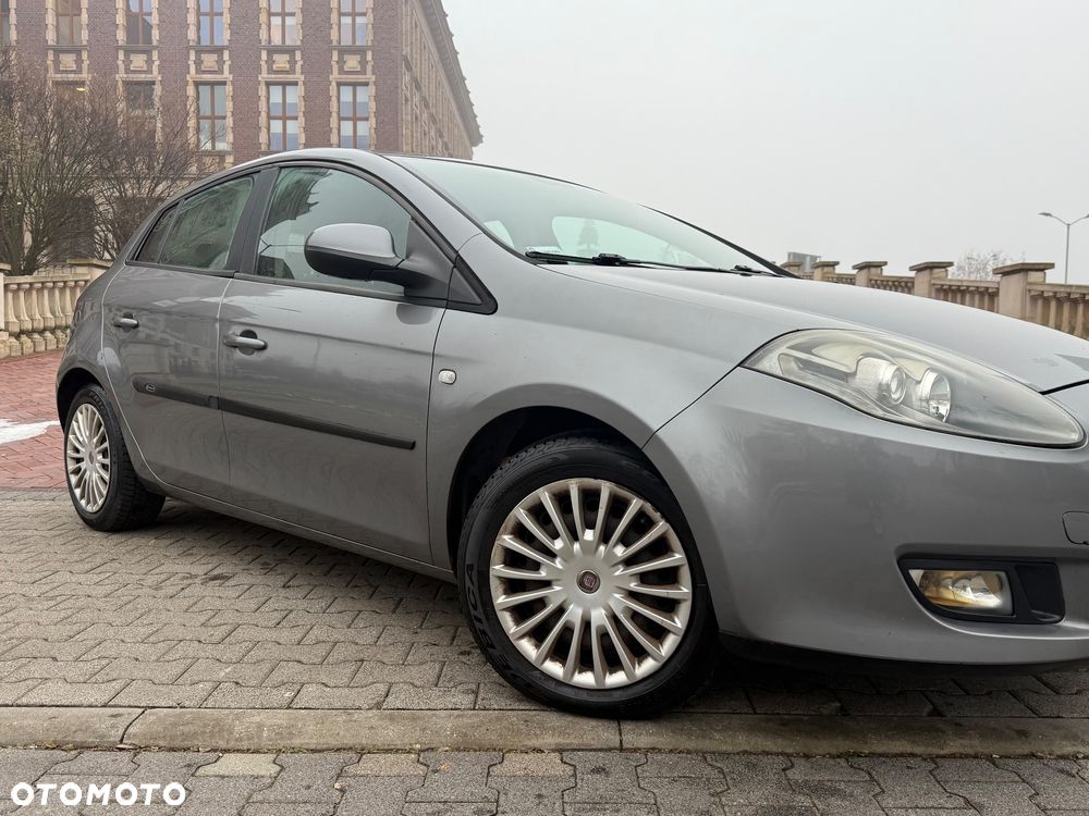 Fiat Bravo 1.4 T-JET 16V Dynamic - 19