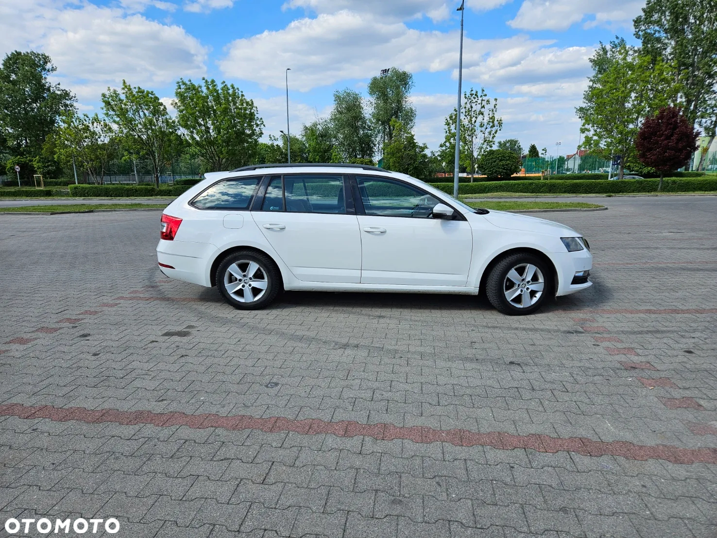 Skoda Octavia 1.6 TDI Active - 4