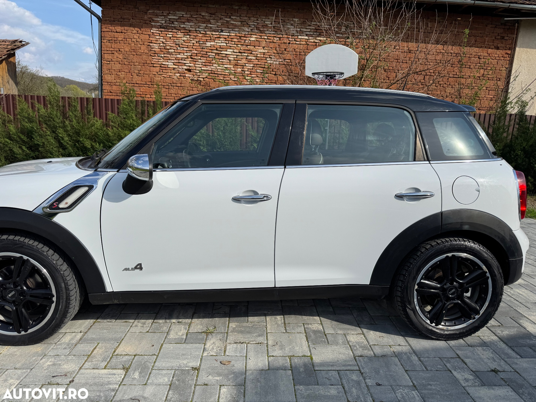 Mini Countryman - 3