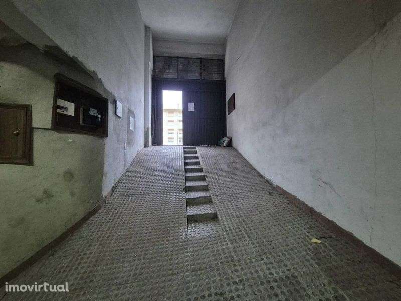 Garagem em box disponível para arrendamento no Cacém! - Grande imagem: 2/2