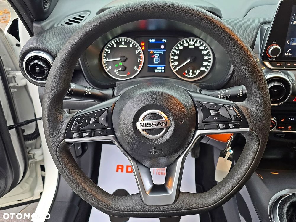 Nissan Juke 1.0 DIG-T N-Connecta - 19