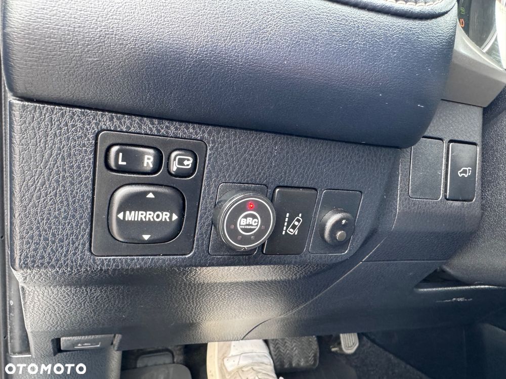 Toyota RAV4 Hybrid Premium 4x2 - 14