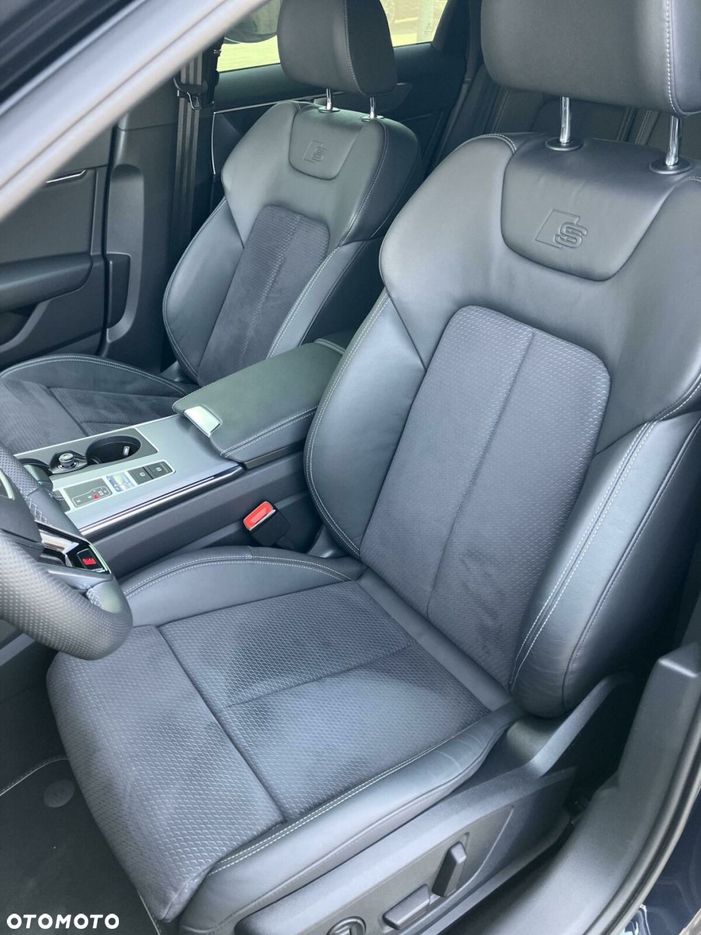 Audi A6 - 12