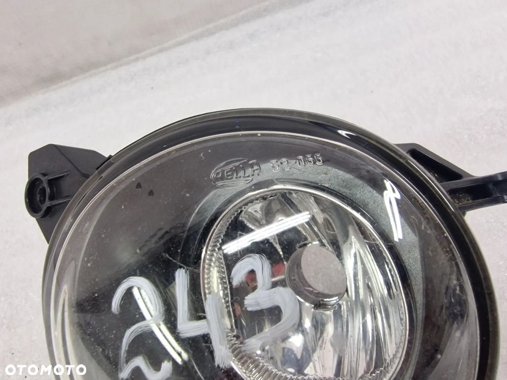 TOYOTA COROLLA VERSO 04-07 / COROLLA E12 LEWY HALOGEN , NR 81220-0F010 , NR AUKCJI H243 - 2
