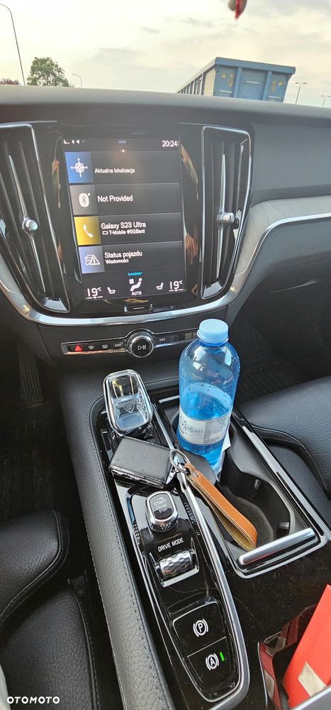 Volvo V60 T6 AWD Recharge Geartronic Inscription - 11