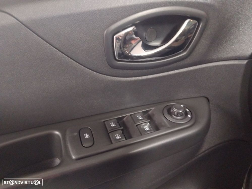 Renault Captur 1.5 dCi - 13