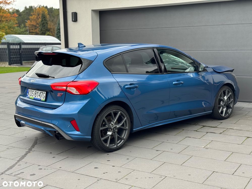 Ford Focus 2.3 EcoBoost S&S ST Edition - 22
