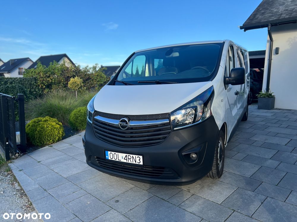 Opel Vivaro - 1