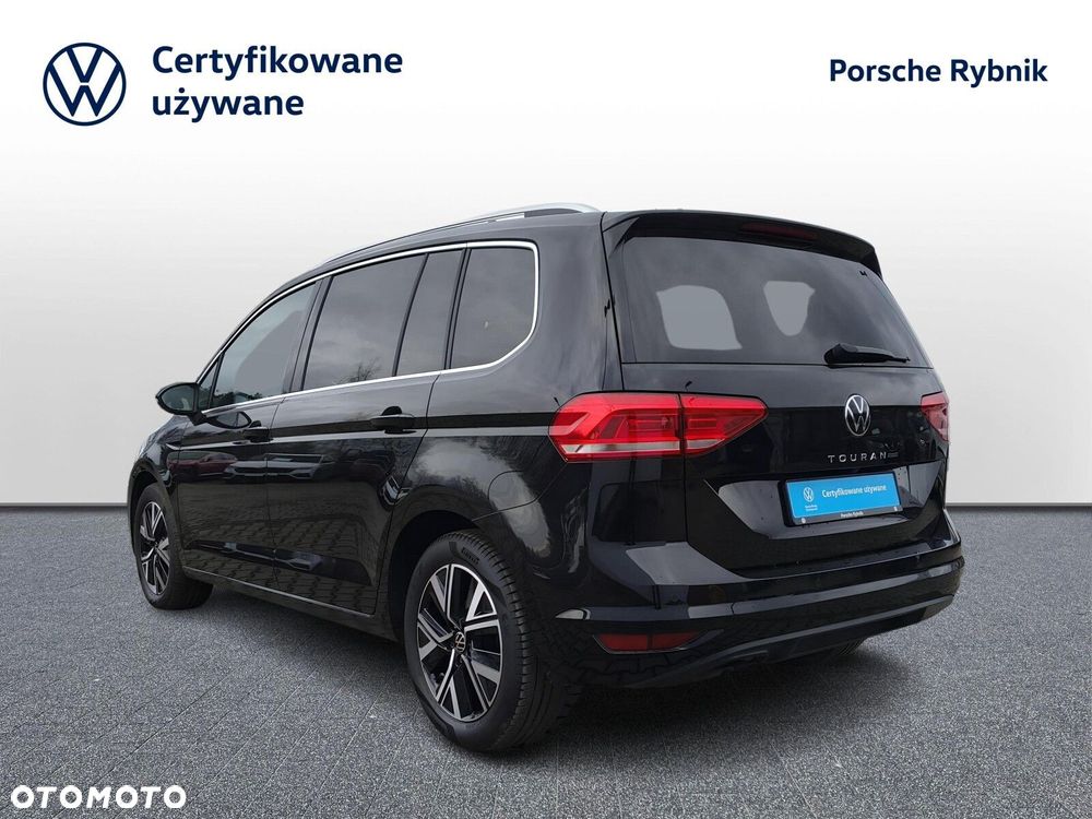 Volkswagen Touran - 4