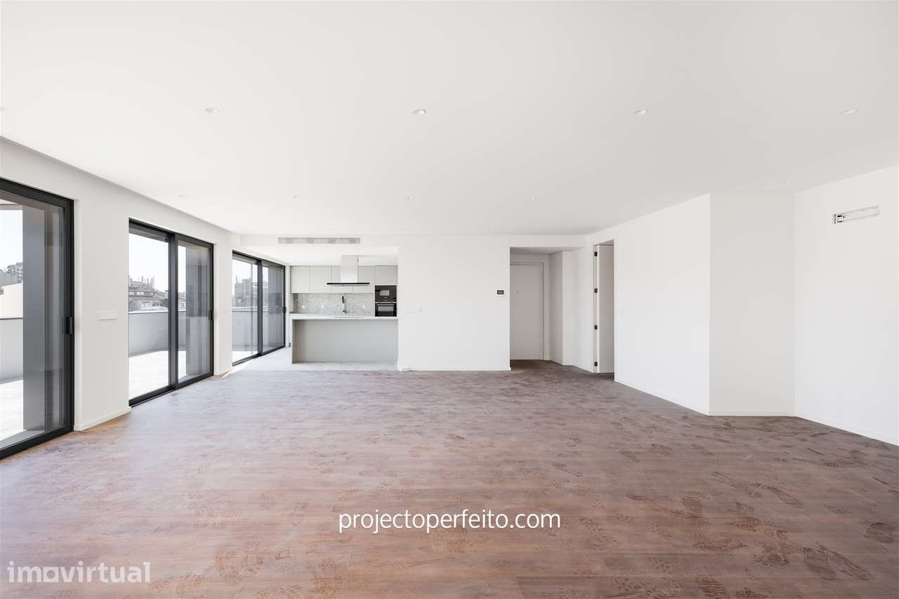 Apartamento T3+1 Venda em Santa Marinha e São Pedro da Afurada,Vila No - Grande imagem: 3/17