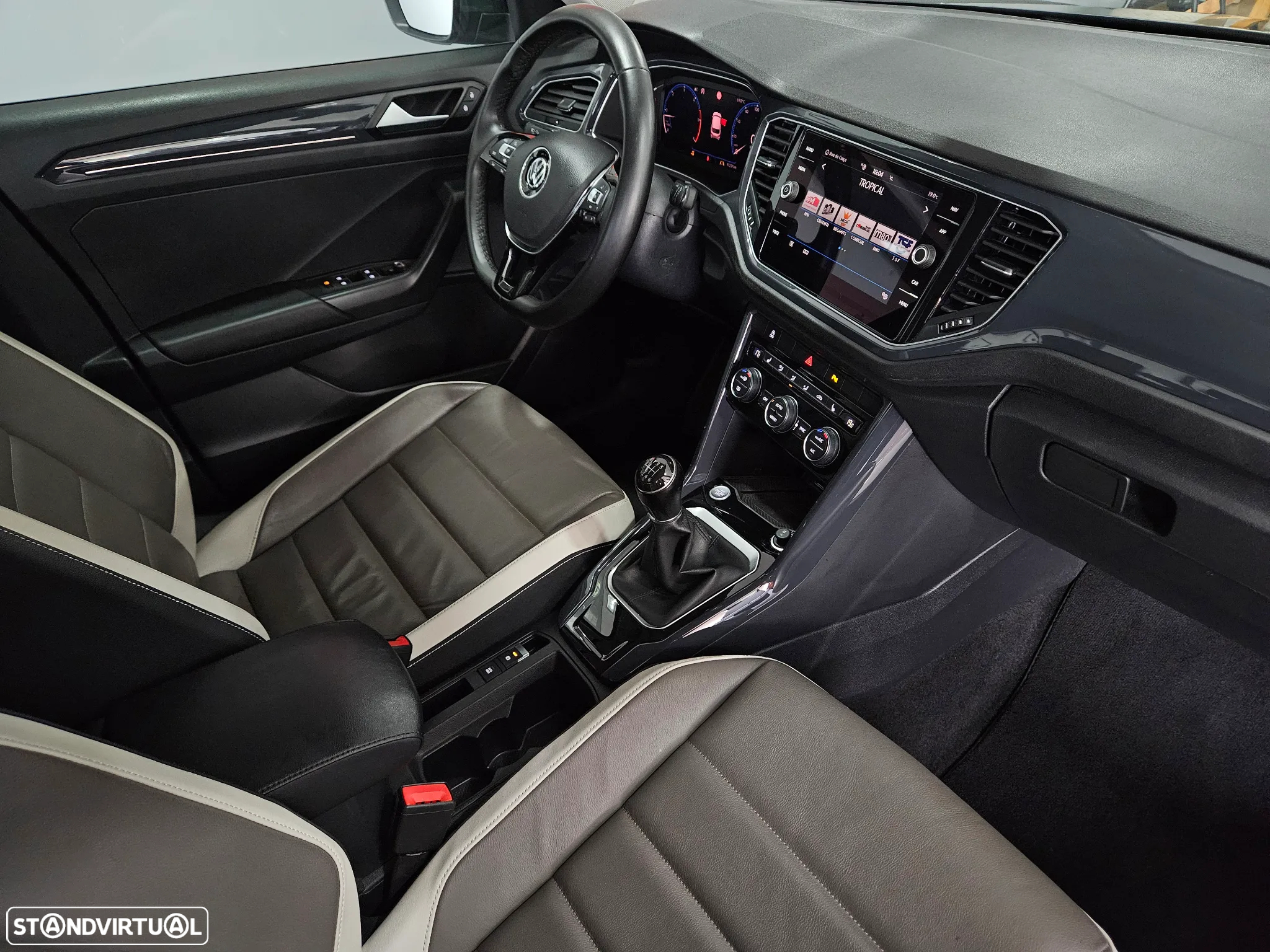 VW T-Roc 1.6 TDI Sport - 11