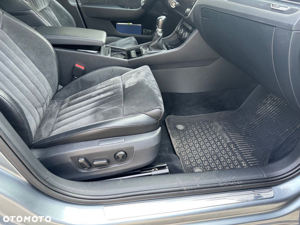Skoda Superb 2.0 TDI Sportline - 21