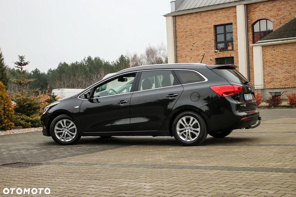 Kia Ceed 1.6 CRDi 128 Platinum Edition - 15