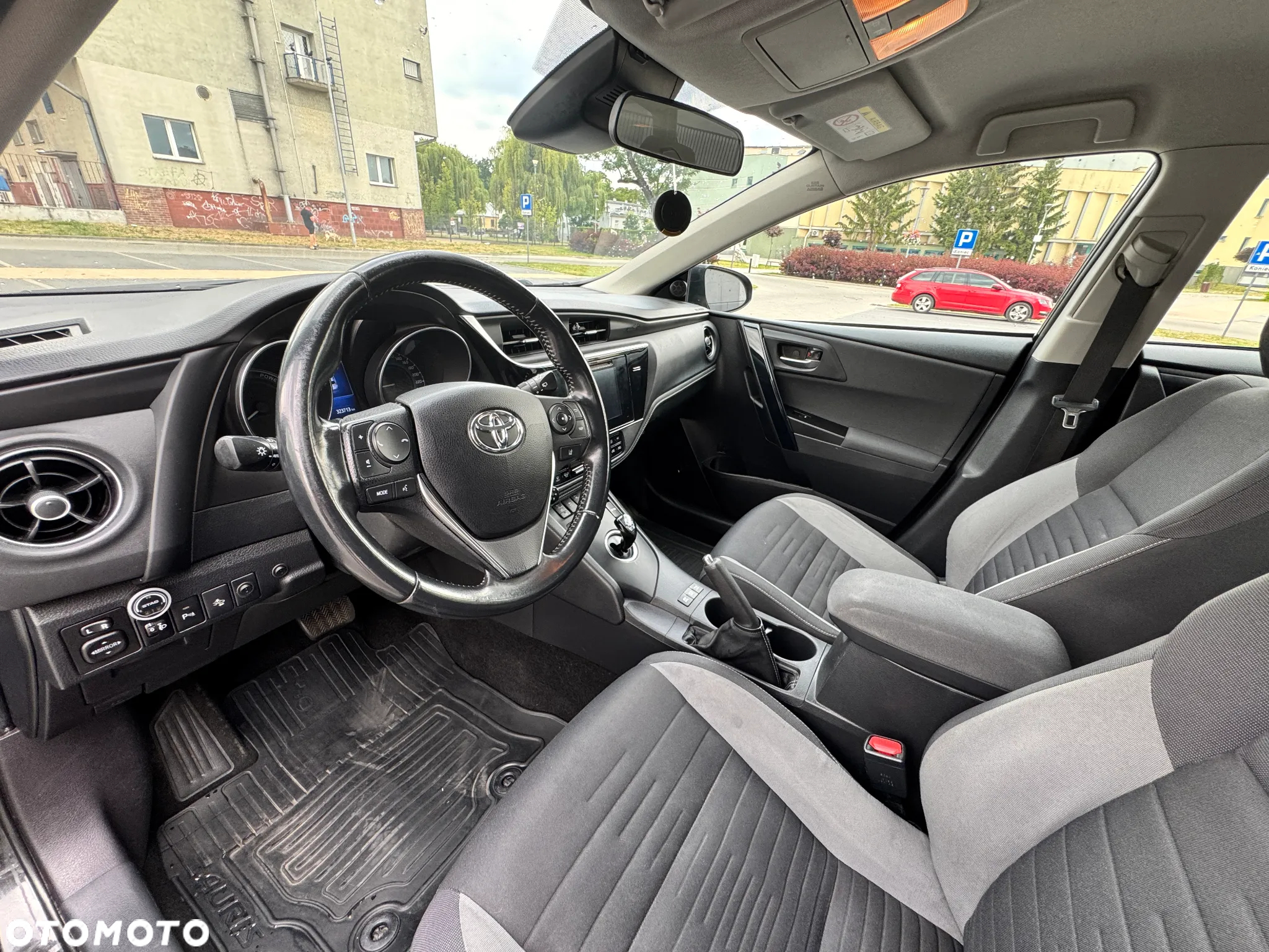 Toyota Auris - 3