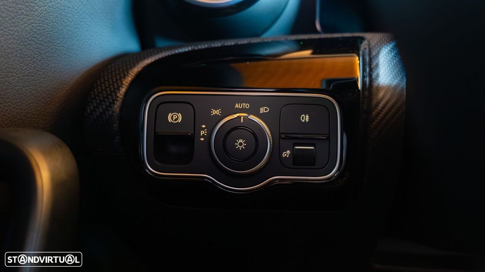 Mercedes-Benz CLA 250 - 18