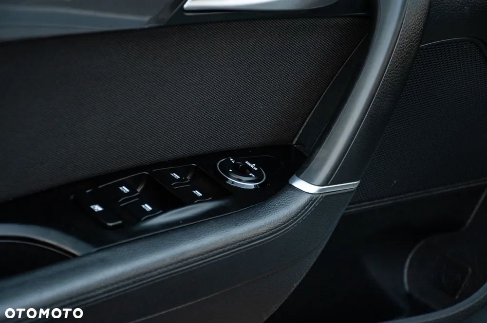 Hyundai i40 i40cw 1.6 Fifa World Cup Edition - 34