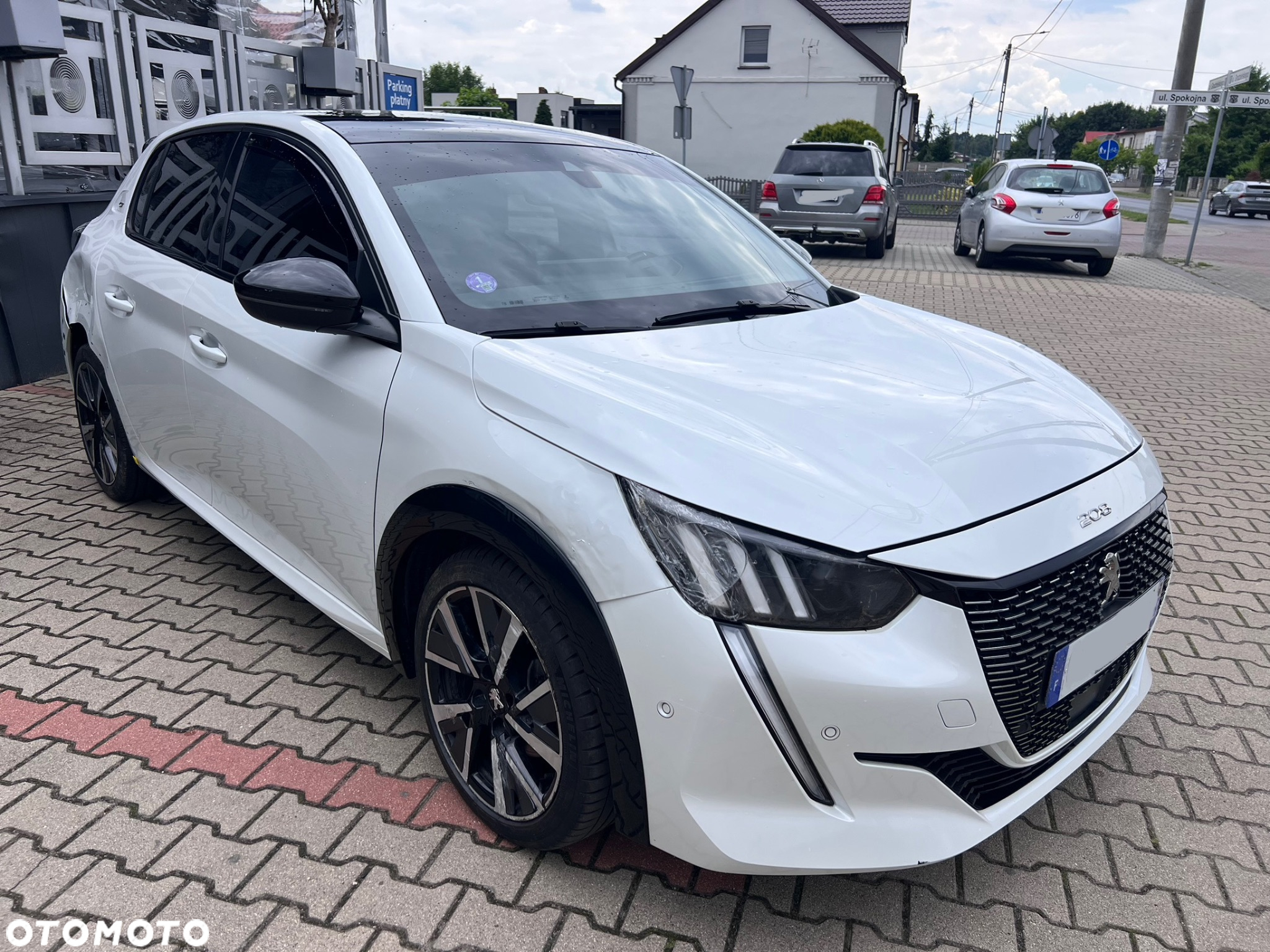 Peugeot 208 PureTech 100 EAT8 GT - 3
