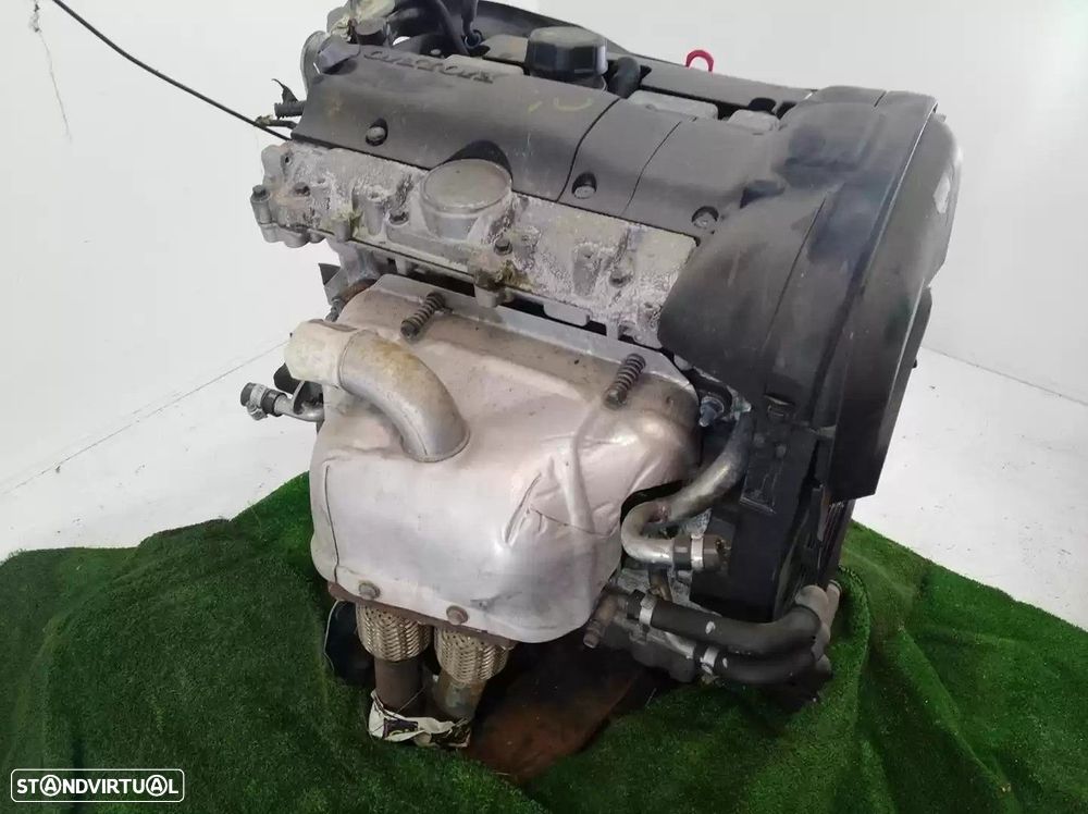MOTOR COMPLETO VOLVO V40 BREAK FAMILIAR 2001 -B4184S2 - 1
