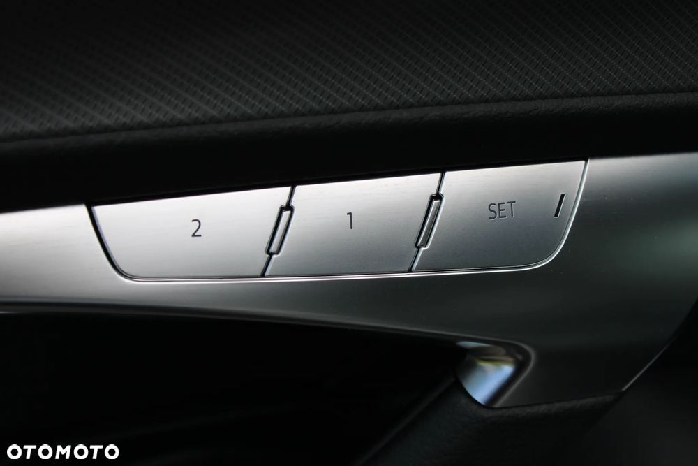 Audi A6 Avant 45 TFSI mHEV S Line S tronic - 16