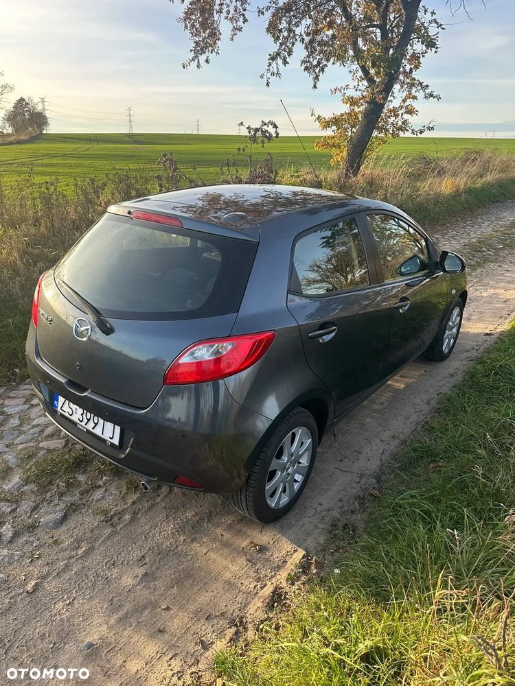 Mazda 2 - 7
