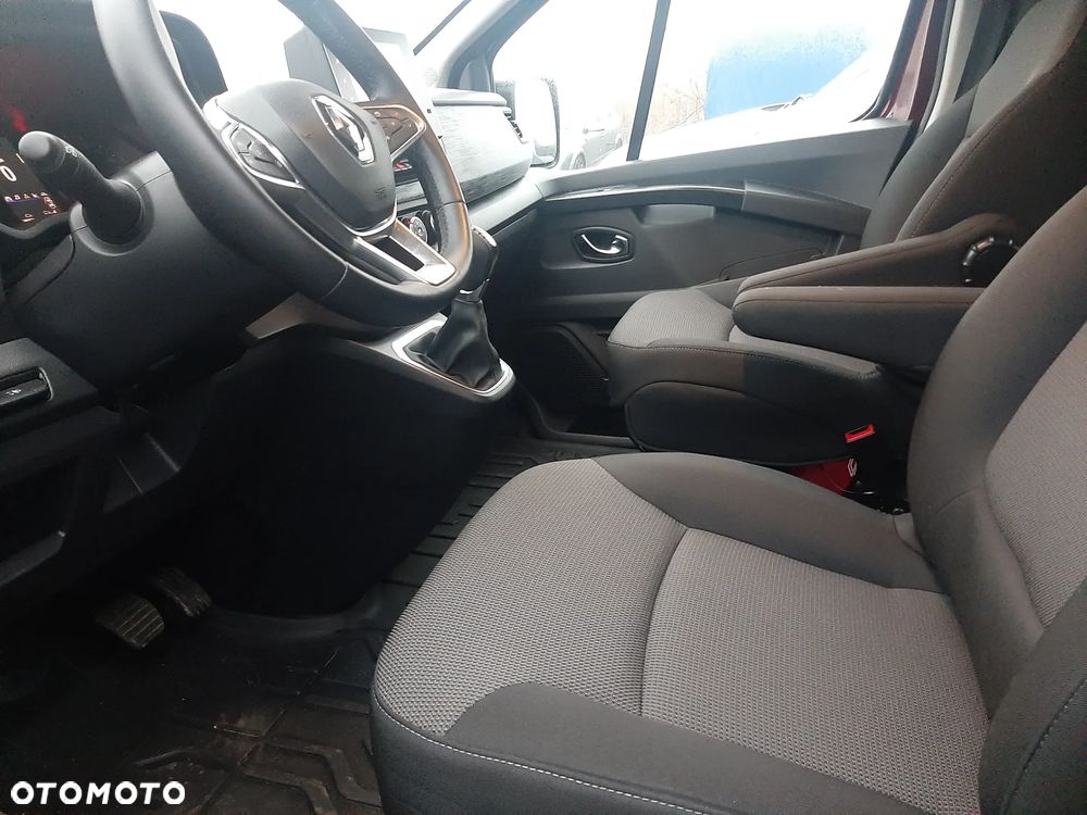 Renault Trafic 2.0 dCi EDC - 17
