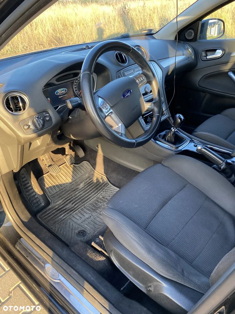 Ford Mondeo 2.0 TDCi Titanium - 10