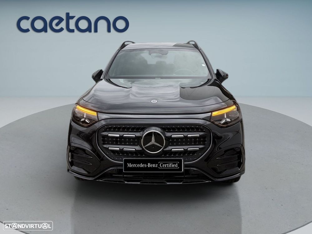 Mercedes-Benz GLB 220 - 4