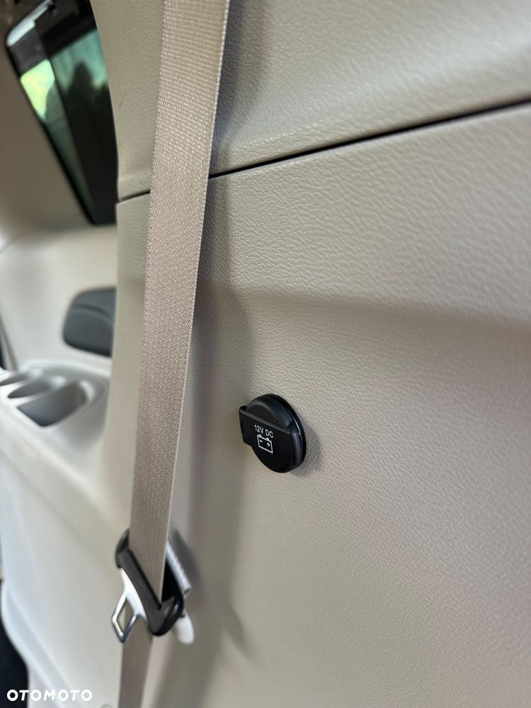Chrysler Pacifica - 34