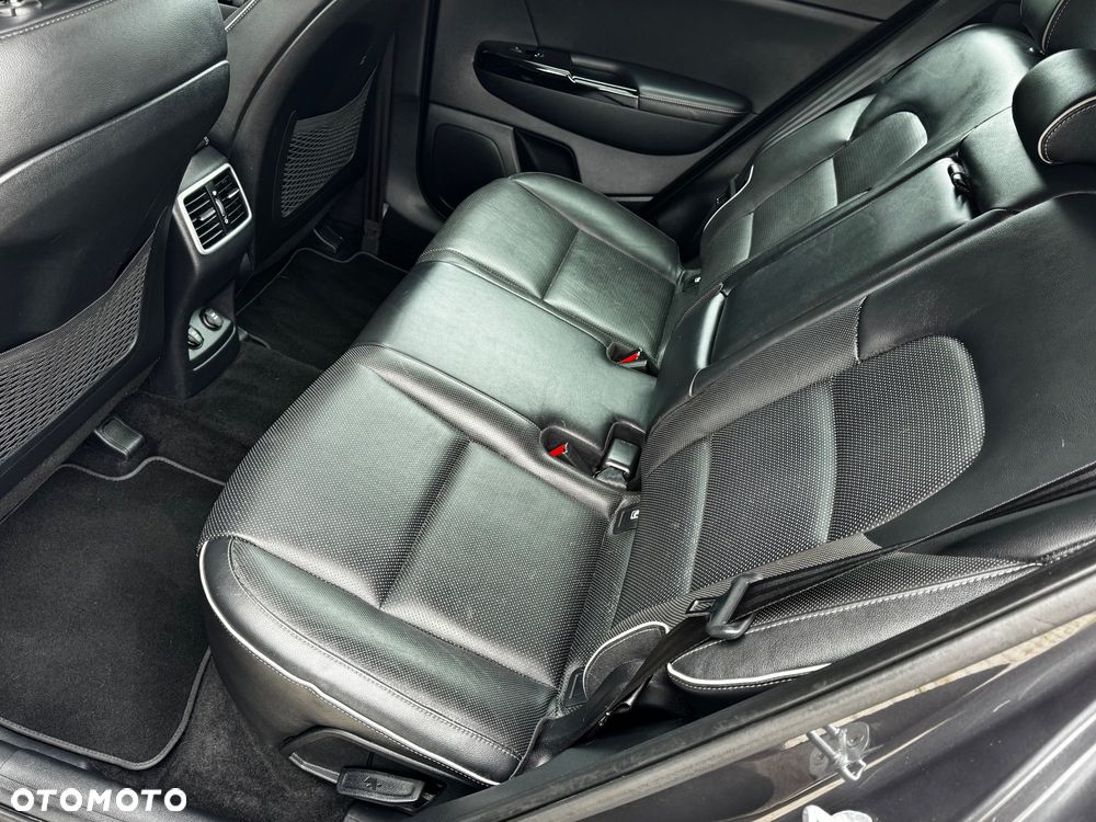 Kia Sportage 2,0 CRDI AWD Platinum - 37