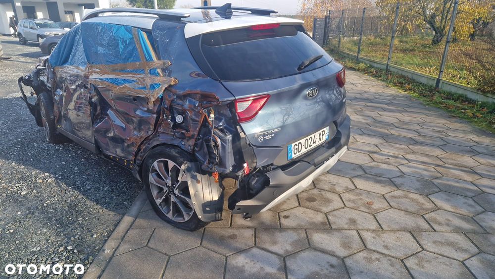 Kia Stonic 1.0 T-GDI 120 Platinum Edition - 4