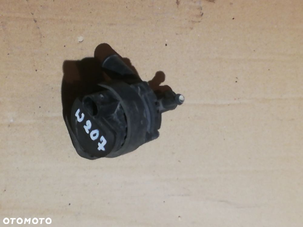 Mercedes w203 w207 w211 pompa wody a2118350028