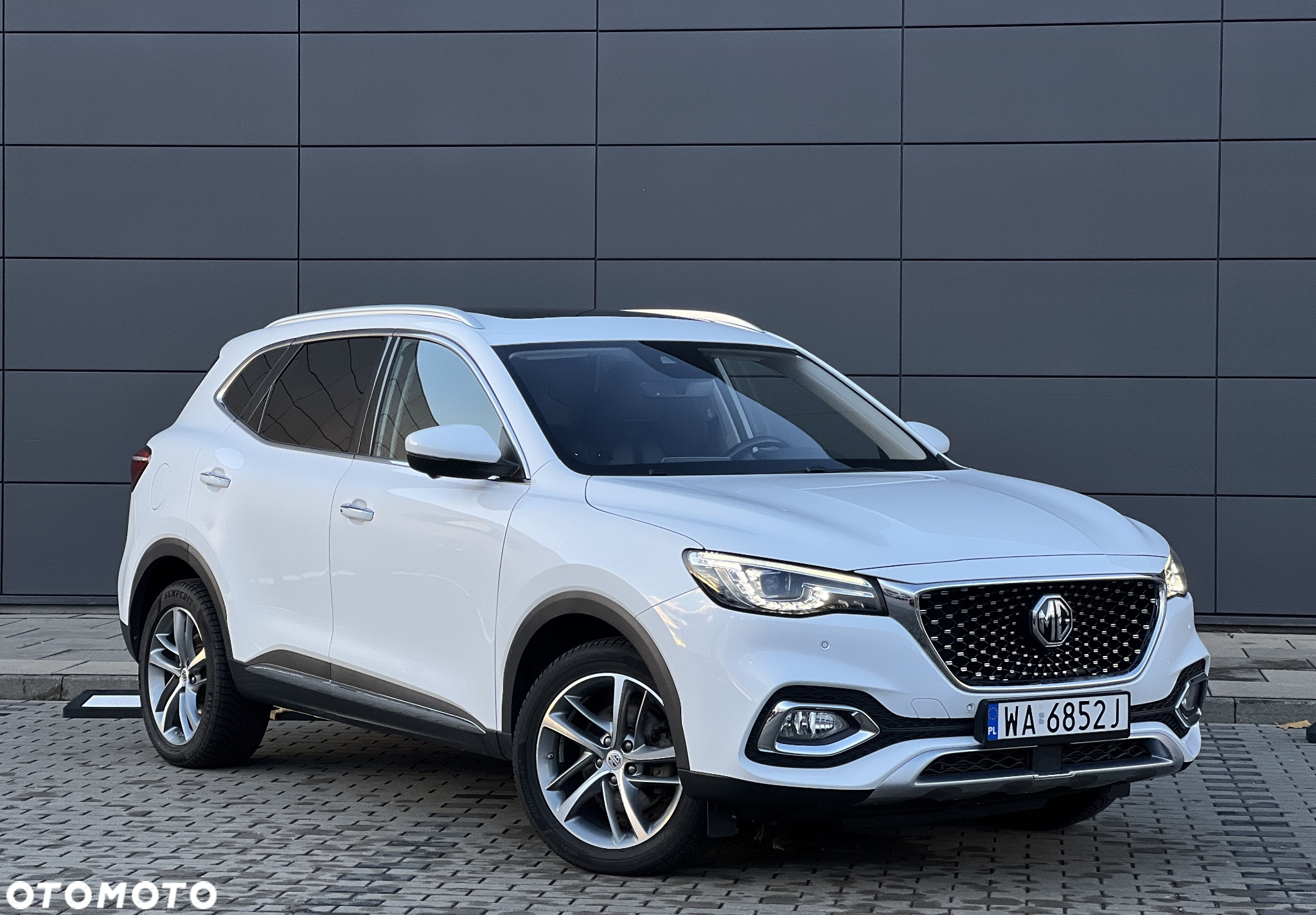 MG EHS 1.5T-GDI PHEV Luxury - 8
