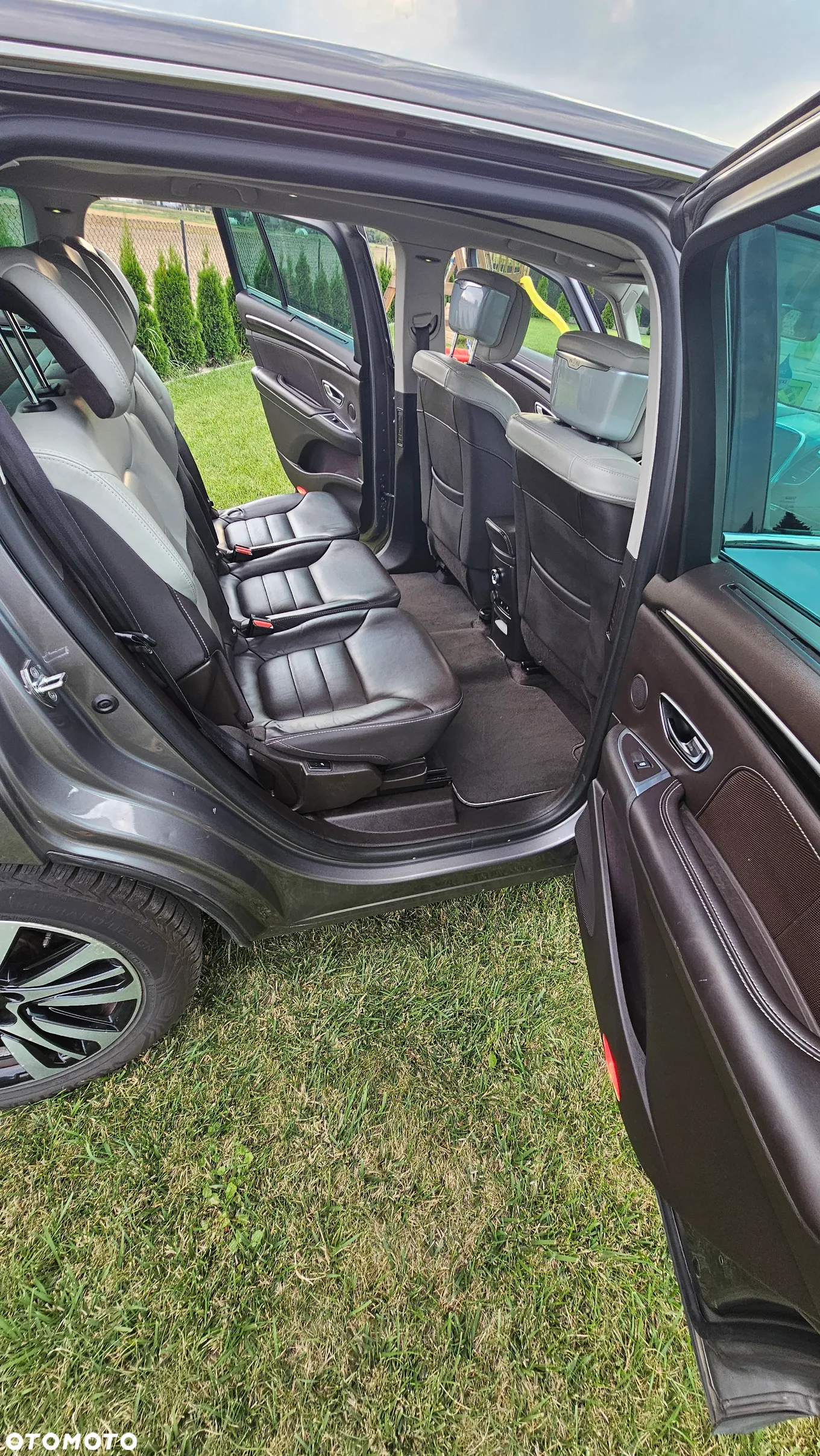 Renault Espace 1.6 dCi Energy Initiale Paris EDC 7os - 15