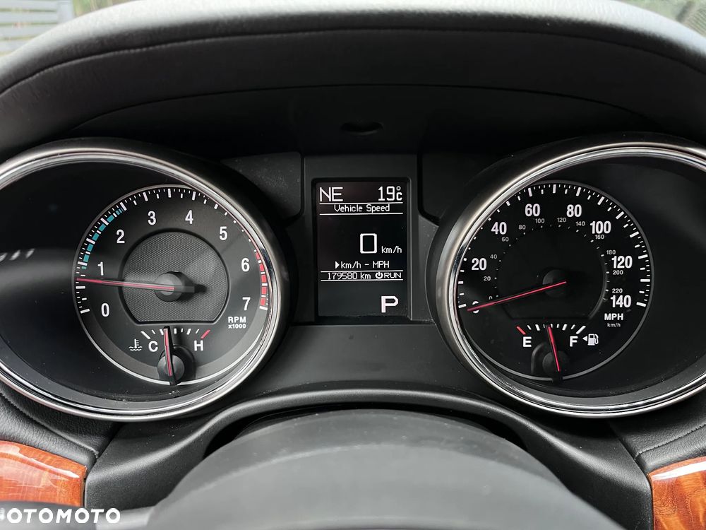 Jeep Grand Cherokee Gr 5.7 V8 Overland - 21