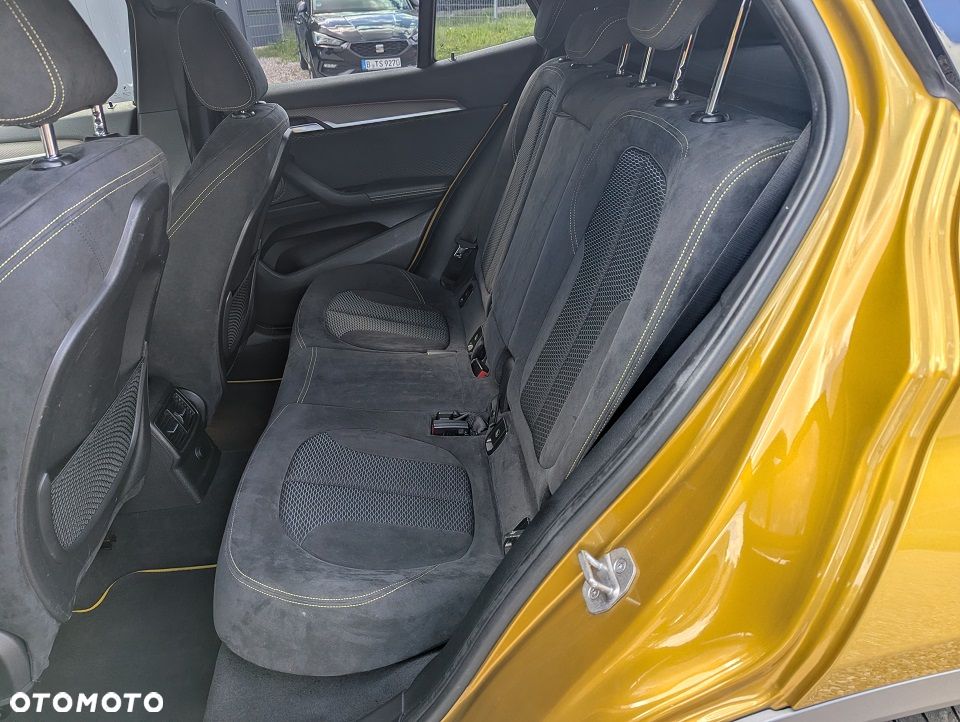 BMW X2 xDrive20d Edition M Mesh - 30