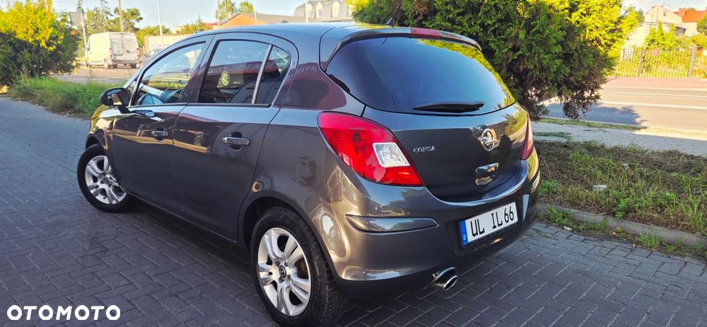 Opel Corsa 1.4 16V Edition - 10