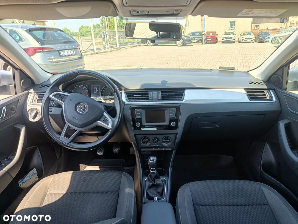 Skoda RAPID 1.2 TSI Ambition - 13