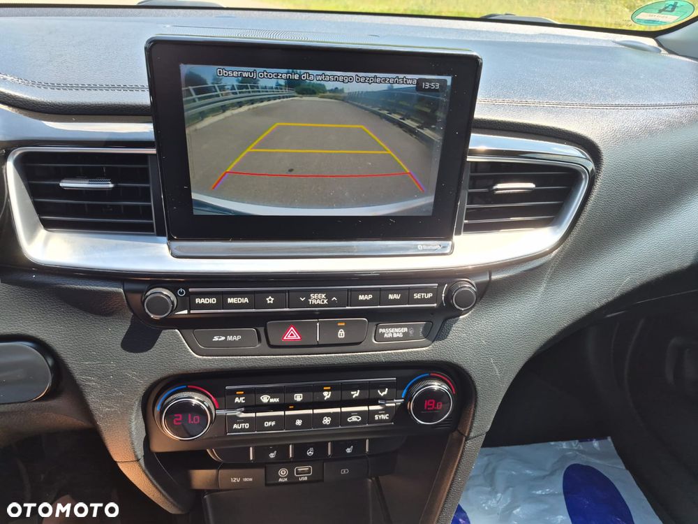 Kia Ceed 1.6 CRDi Platinum Edition - 6