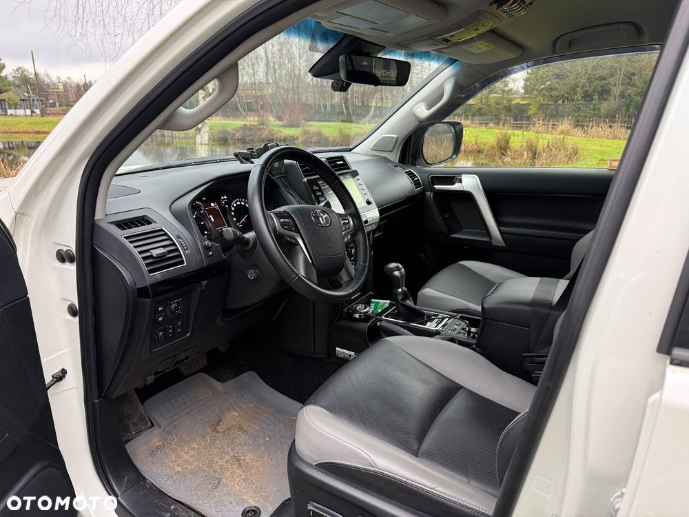 Toyota Land Cruiser 2.8 D-4D Automatik Executive - 9