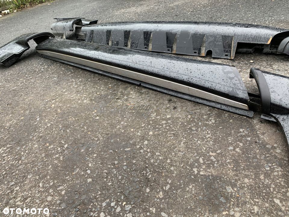 PROGI KOMPLET NAKŁADKI AREO BLACK 475 BMW E83 X3 - 4